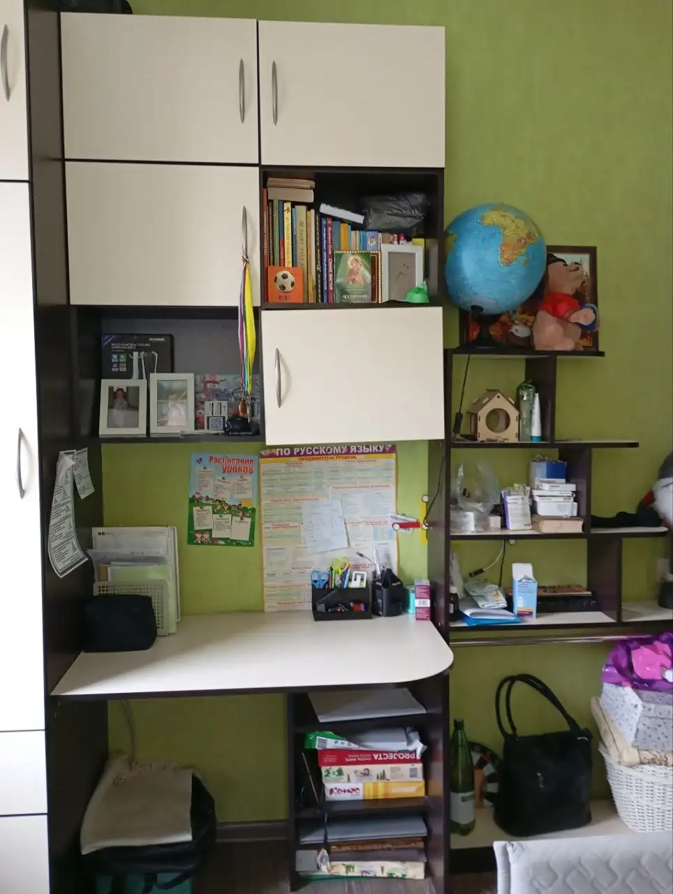 Продажа мебели: секция, письменный стол, книжная полка - Мебель (Для дома и дачи) в Химки