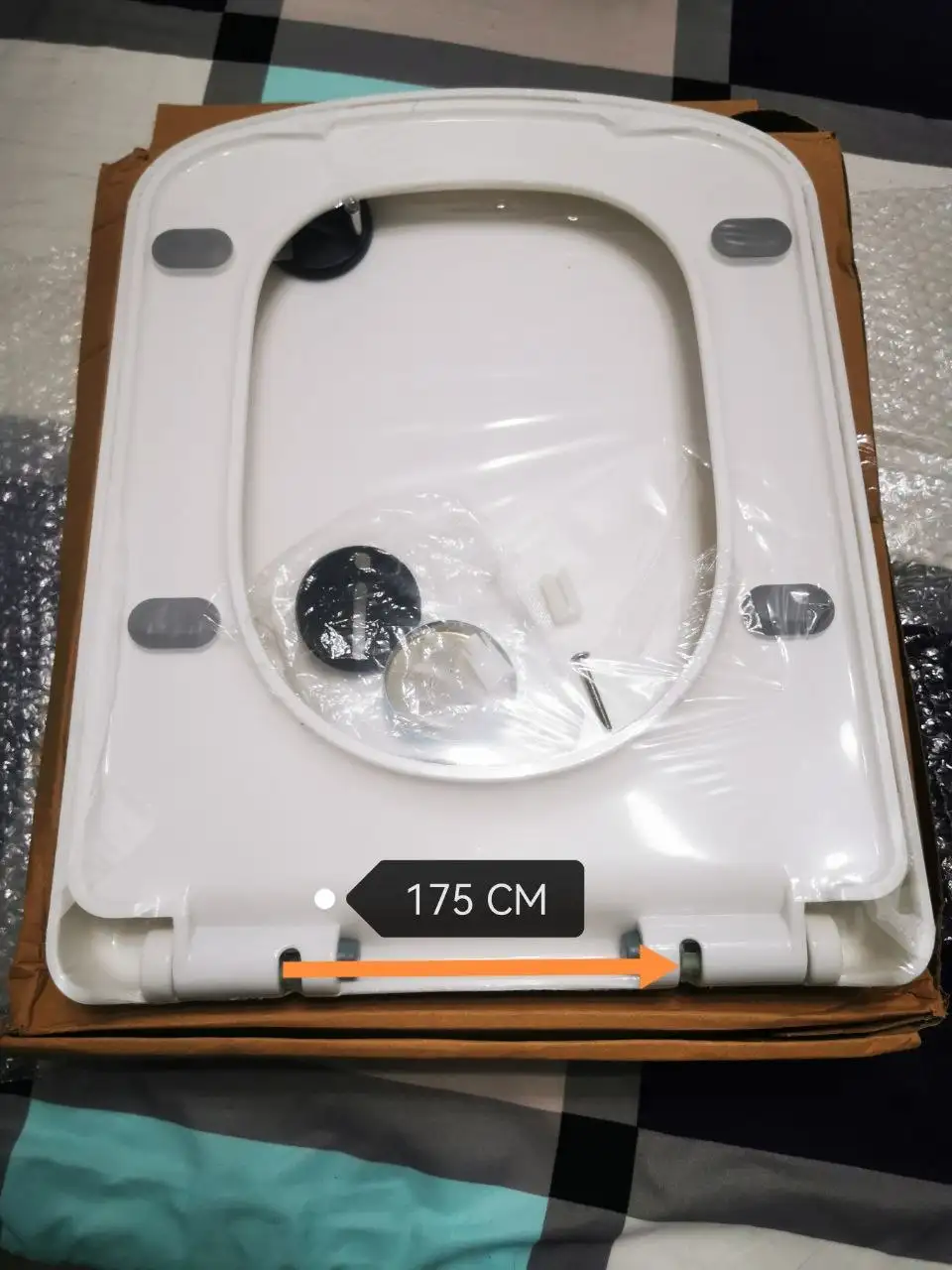 Новый стульчак с креплением 175 мм - Сантехника (Для дома и дачи) в Химки