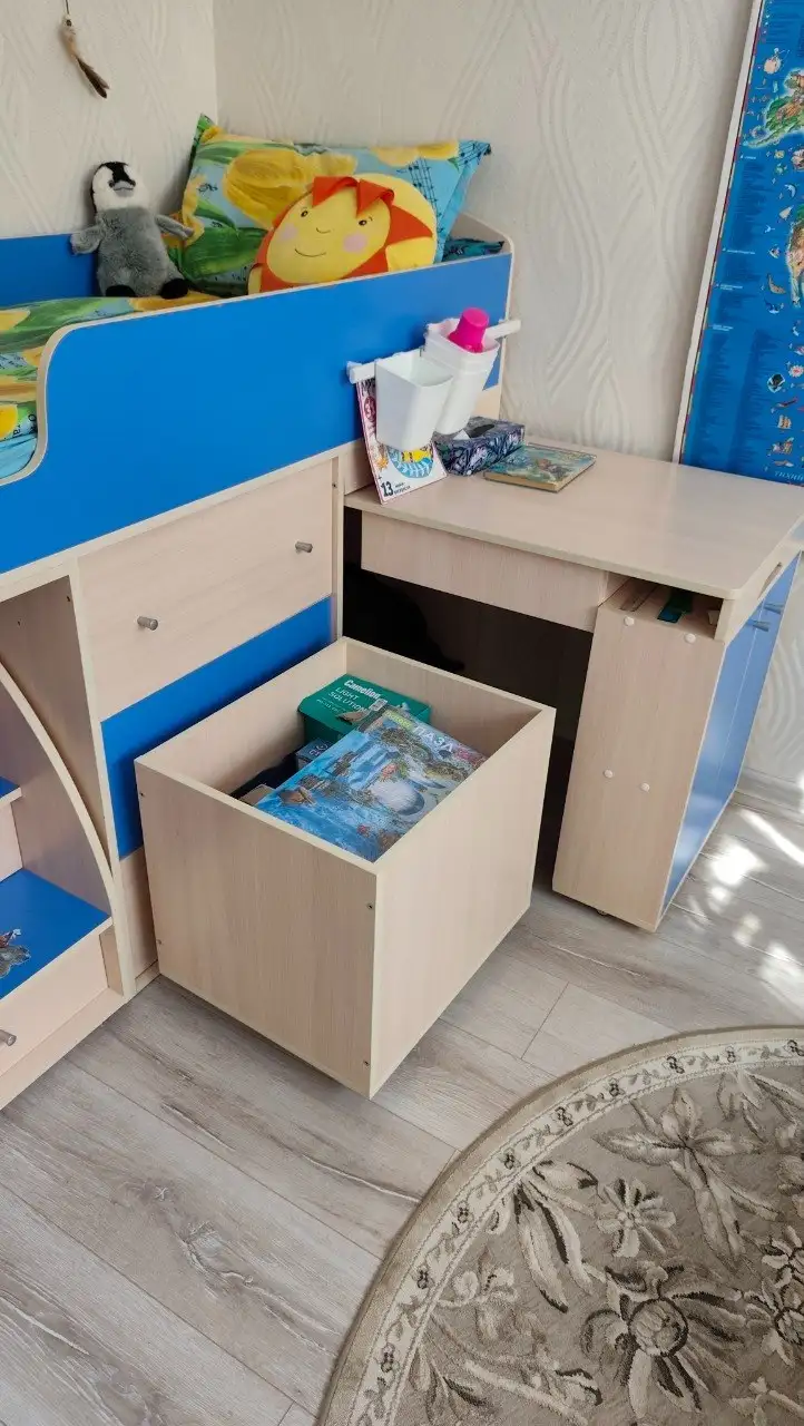 Детская кровать-чердак с матрасом - Мебель для детей (Товары для детей) в Долгопрудный