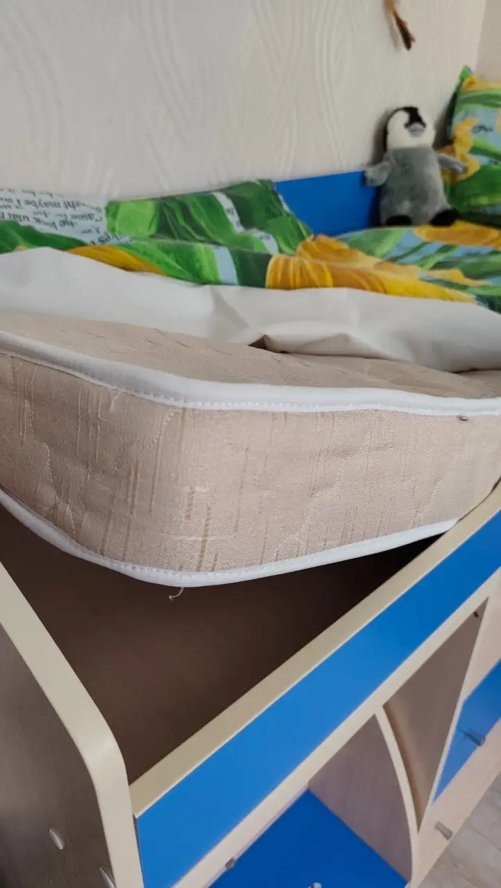 Детская кровать-чердак с матрасом - Мебель для детей (Товары для детей) в Долгопрудный