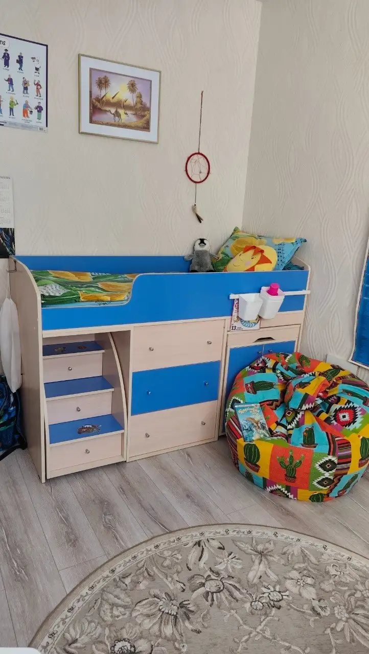 Детская кровать-чердак с матрасом - Мебель для детей (Товары для детей) в Долгопрудный