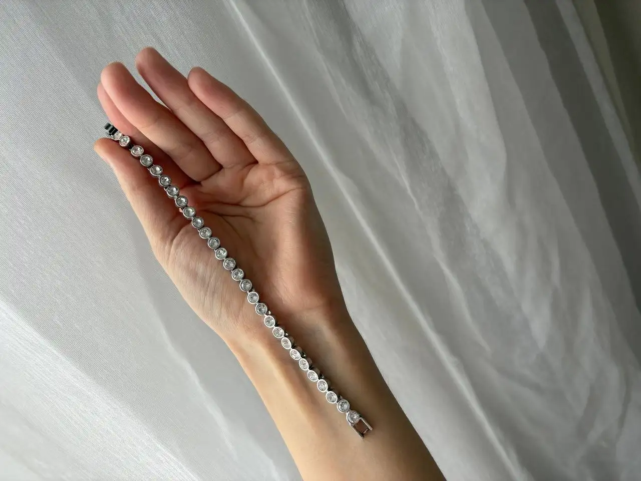 Косметика и браслет Swarovski - Красота и здоровье в Химки