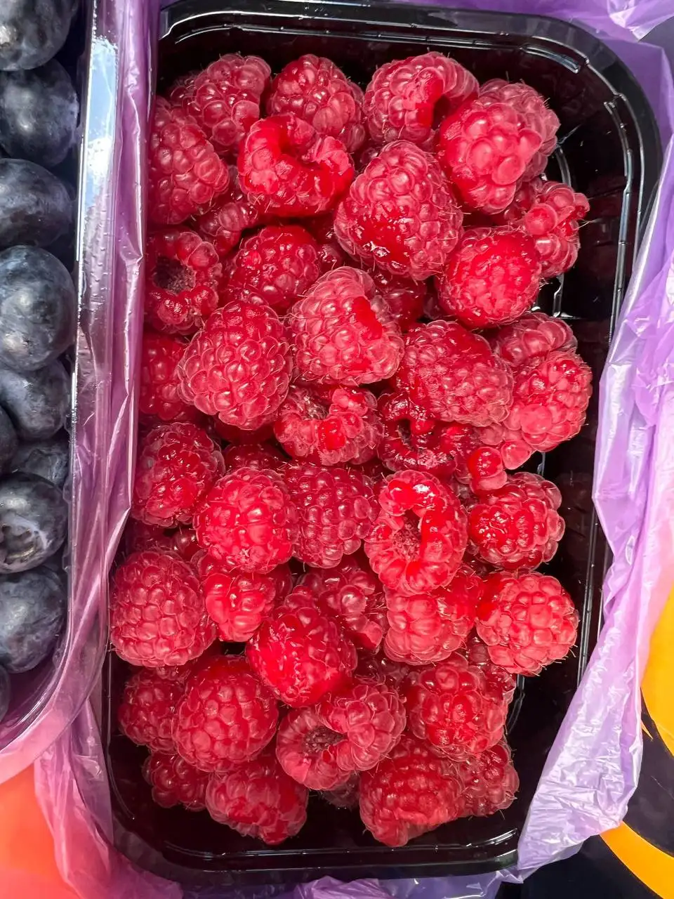 Завоз свежих фруктов и ягод 20 числа - Фрукты и ягоды (Продукты) в Химки