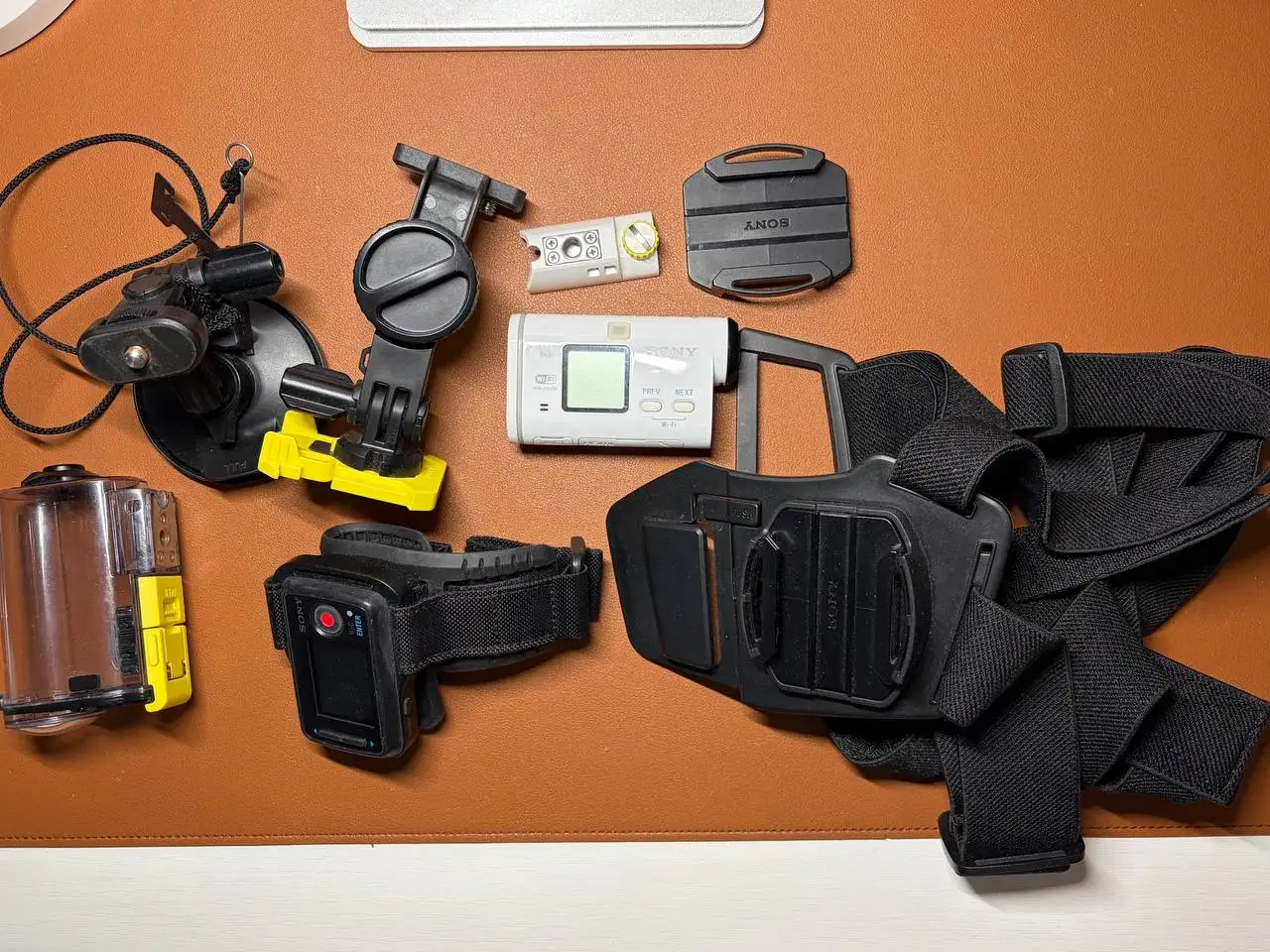 Камера Sony HDR-AS100V - Видеокамеры (Электроника) в Химки