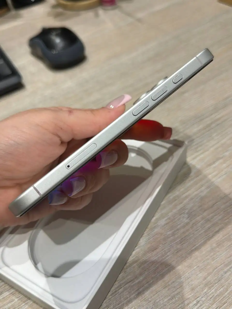Продам iPhone 16 128GB - Смартфоны (Электроника) в Химки