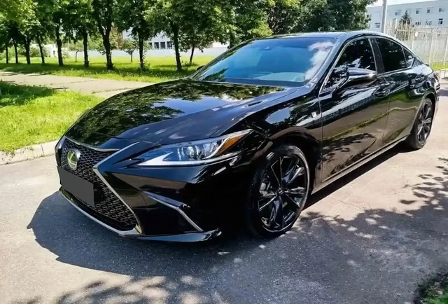 LEXUS ES 350 F-SPORT 2022 - Авто в Химки