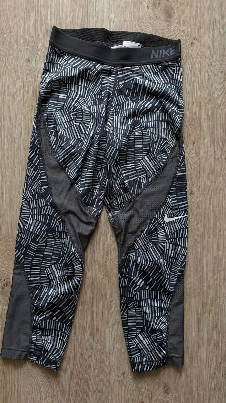 Джинсы Tommy Hilfiger, велосипедки Nike, лосины Adidas - Женская одежда (Одежда) в Москва