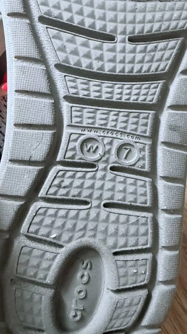 Crocs w7 37 размер - Обувь (Одежда) в Химки
