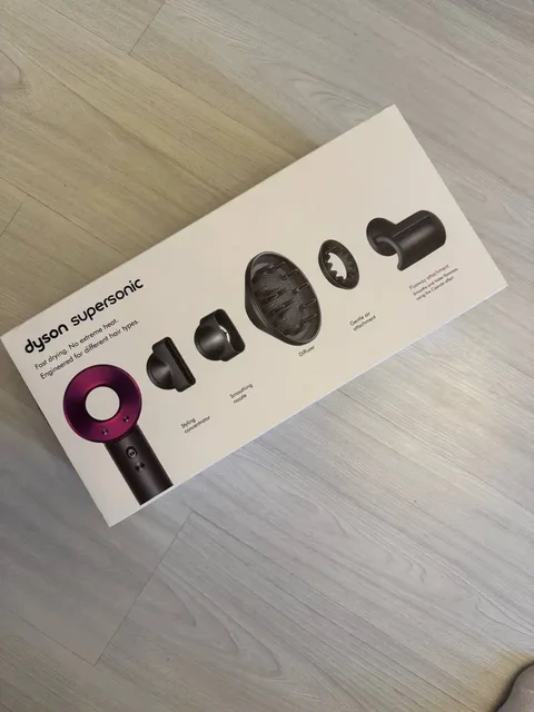 Продам фен Dyson Supersonic HD08 новый - частное объявление в Химки