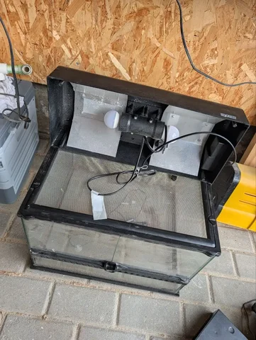 Террариум Exo Terra 45x45x33 с подсветкой - частное объявление в Москва