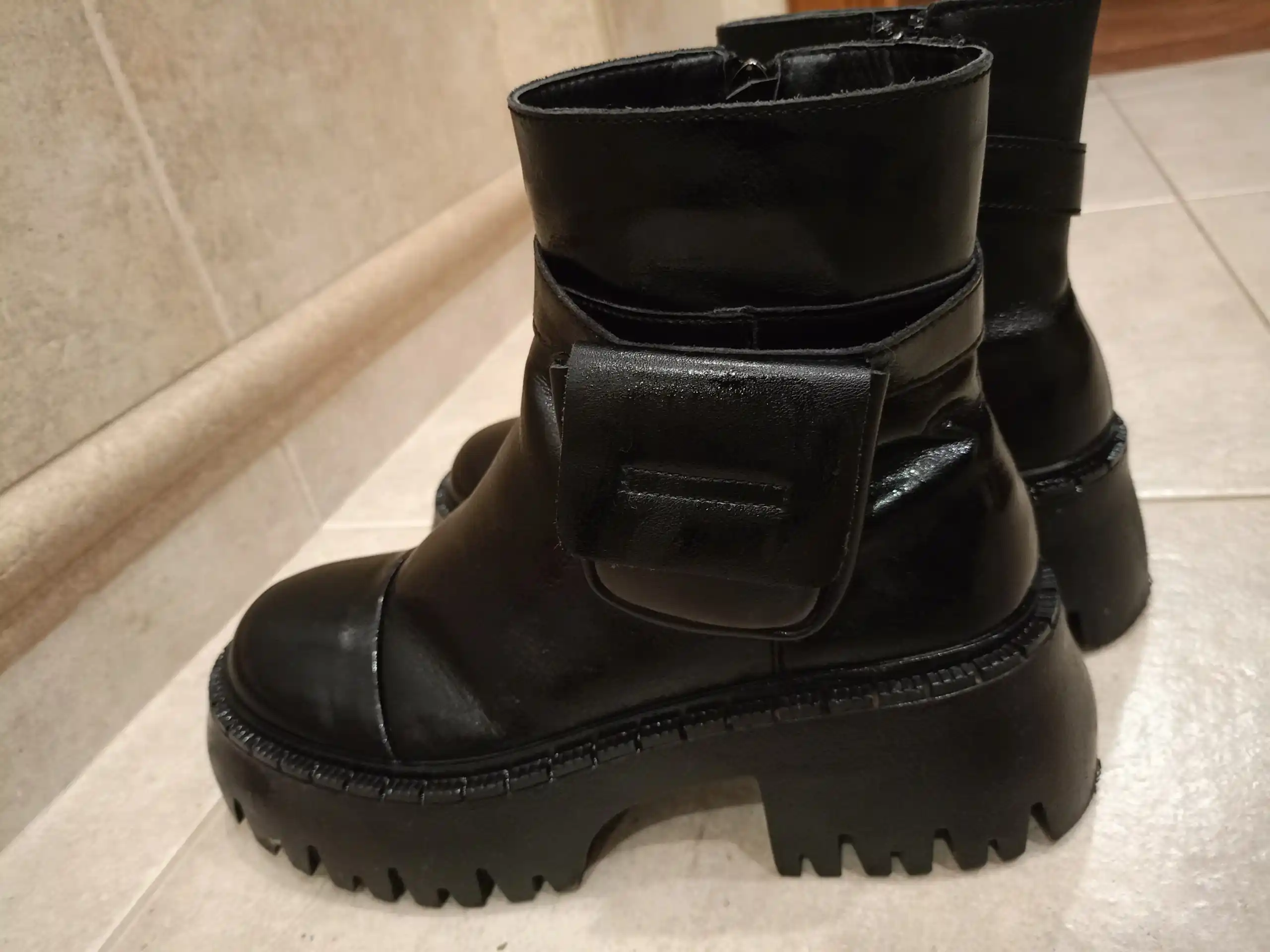 Куртка кожаная 39 размер