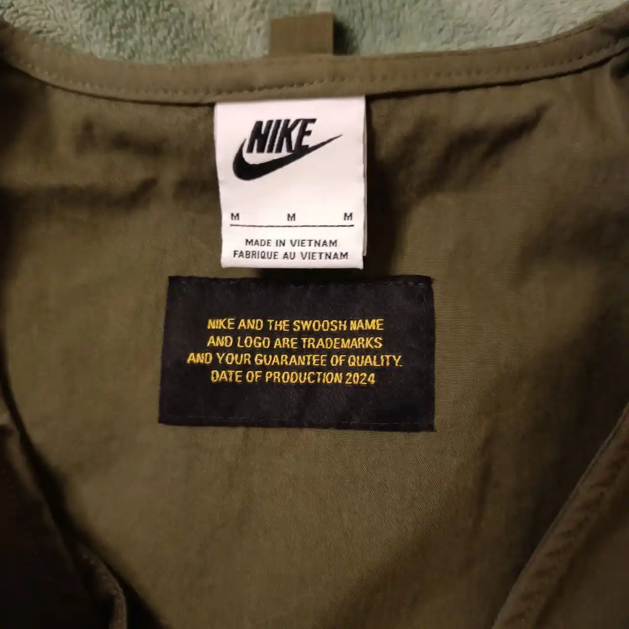 Найковская жилетка размер м