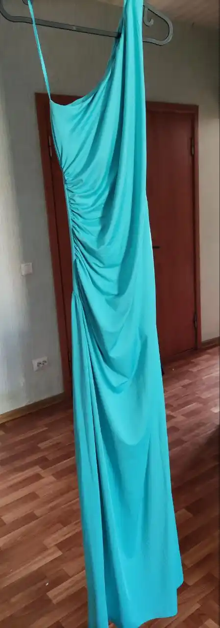 Продажа платьев разных размеров