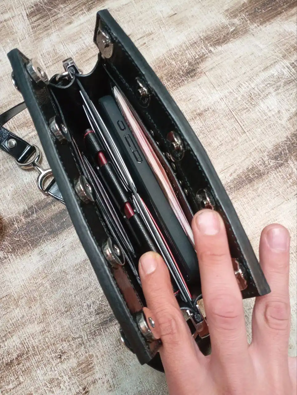 Клечбег Warlock - эксклюзивный кожаный клатч ручной работы