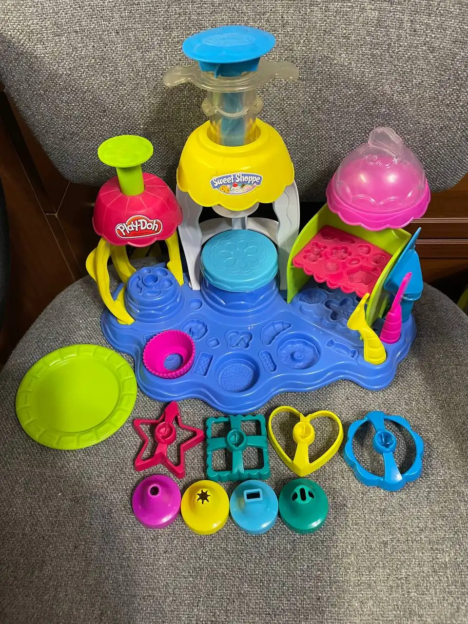 Продажа фабрики пирожных Play Doh