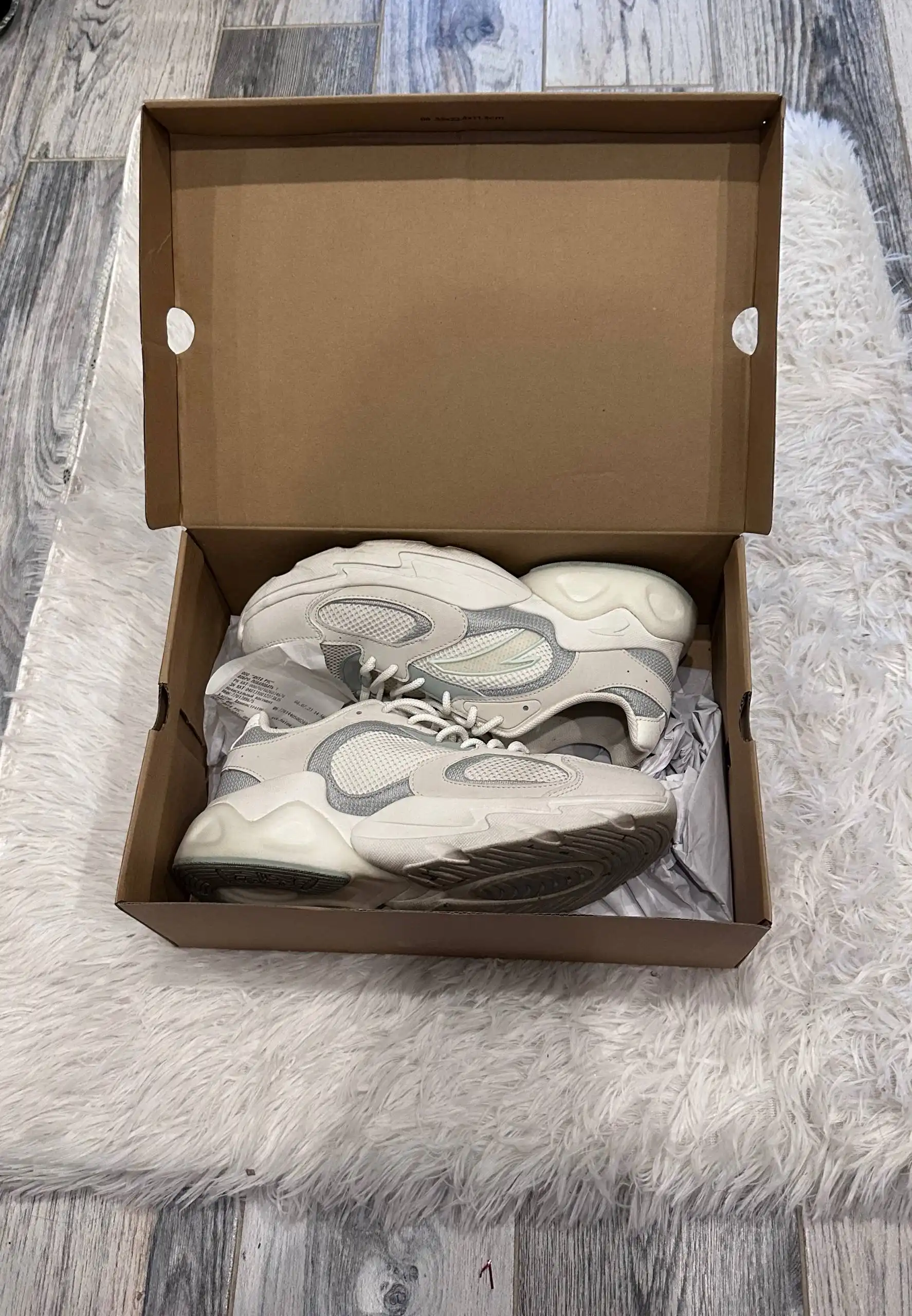 Кроссовки 39 размера в идеальном состоянии