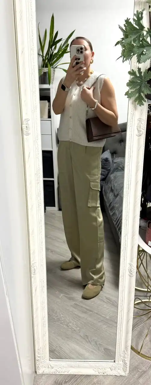 Брюки Miss Pap и балетки фисташкового цвета