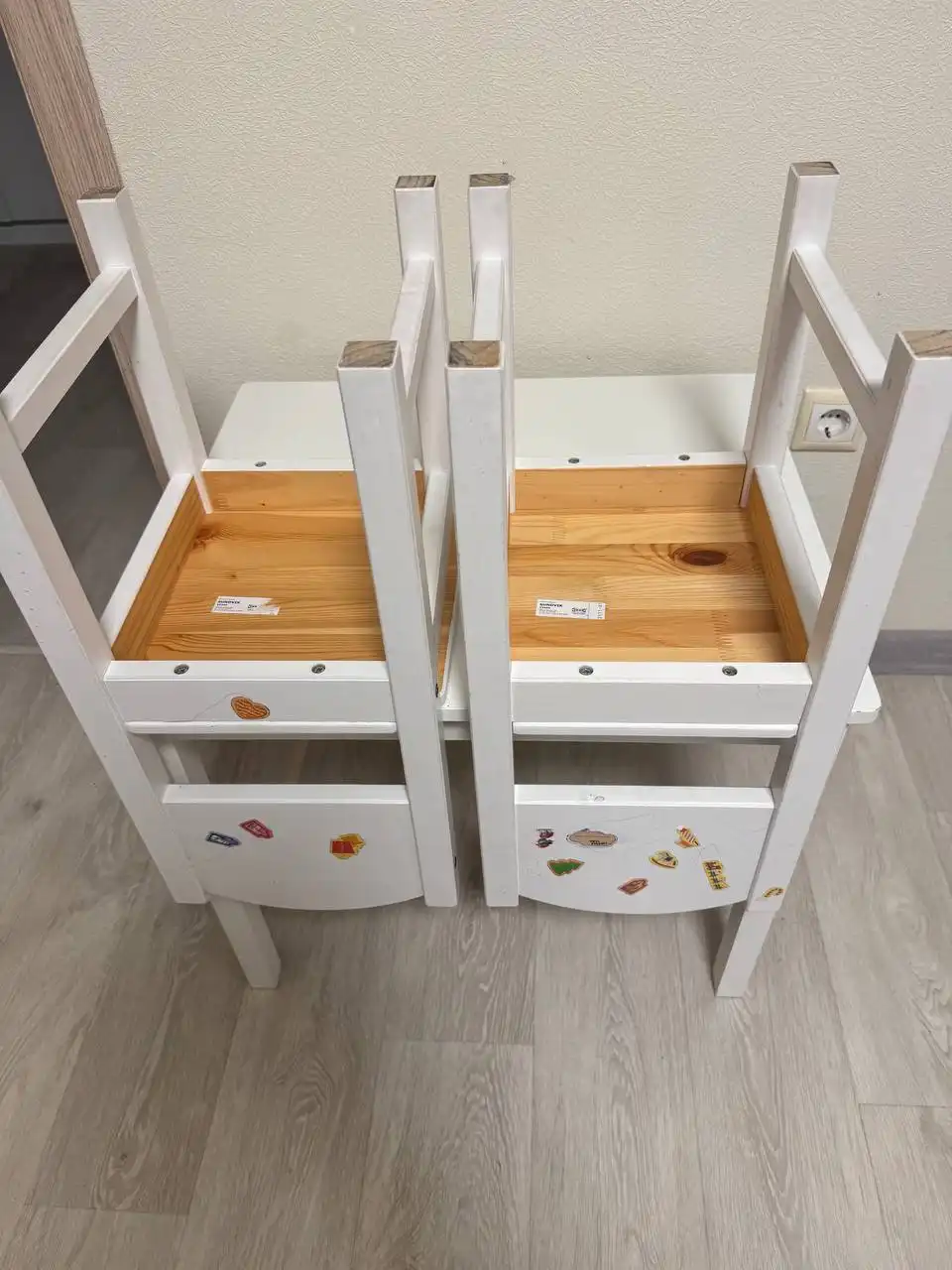 Стол и стулья детские Икеа