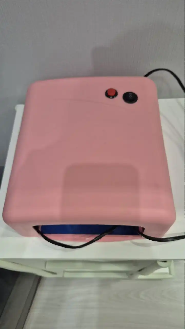 Продам лампу для маникюра/педикюра