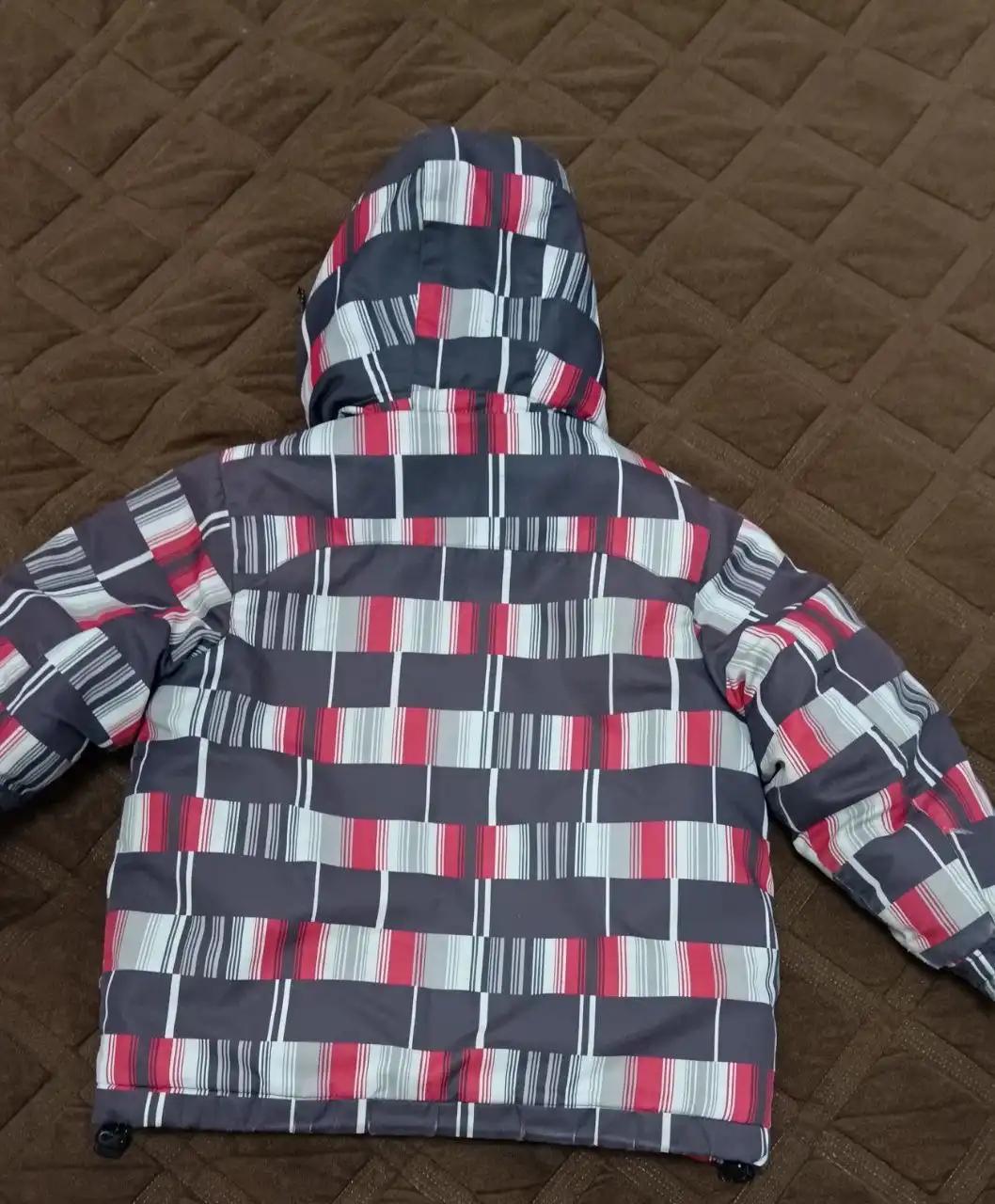 Зимняя куртка для ребенка 5-6 лет