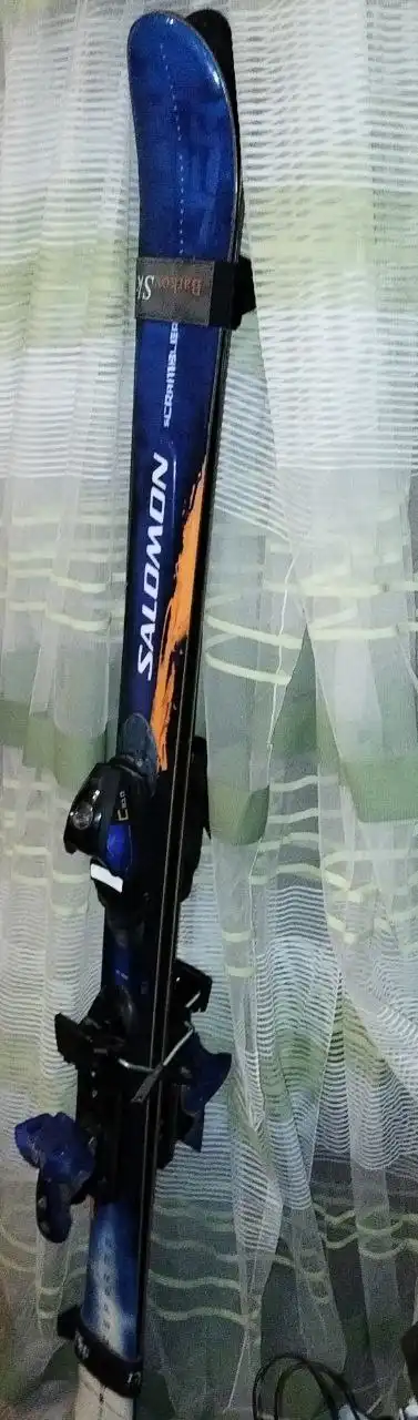Горные лыжи Solomon 150 см с креплениями