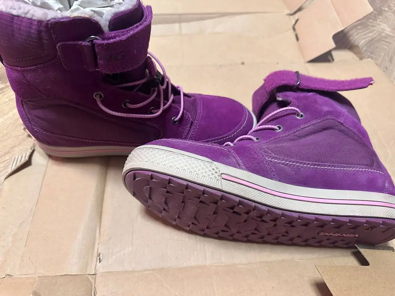 Зимние ботинки Viking 37 размер