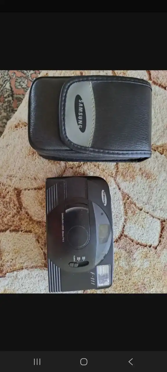 Пленочный фотоаппарат Samsung с чехлом