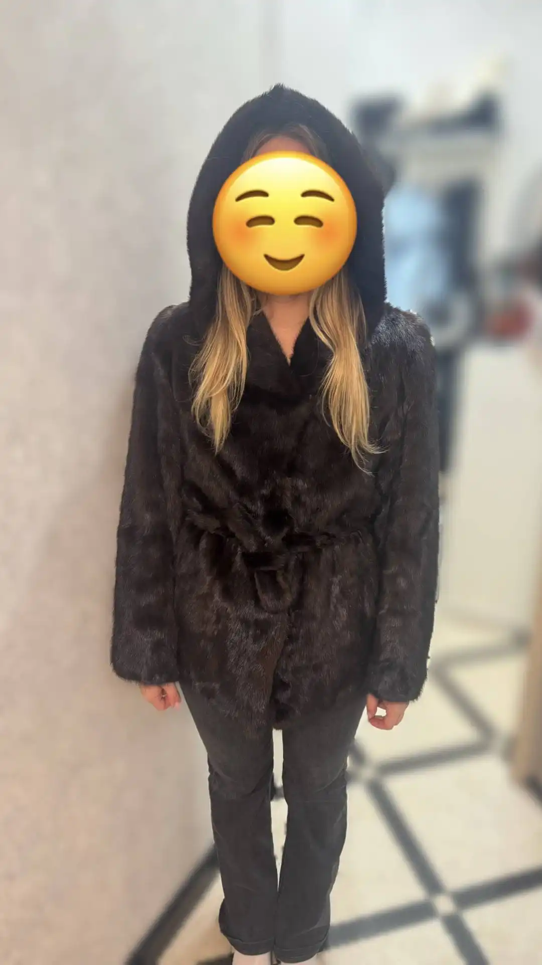 Шуба из натуральной норки 46 размер