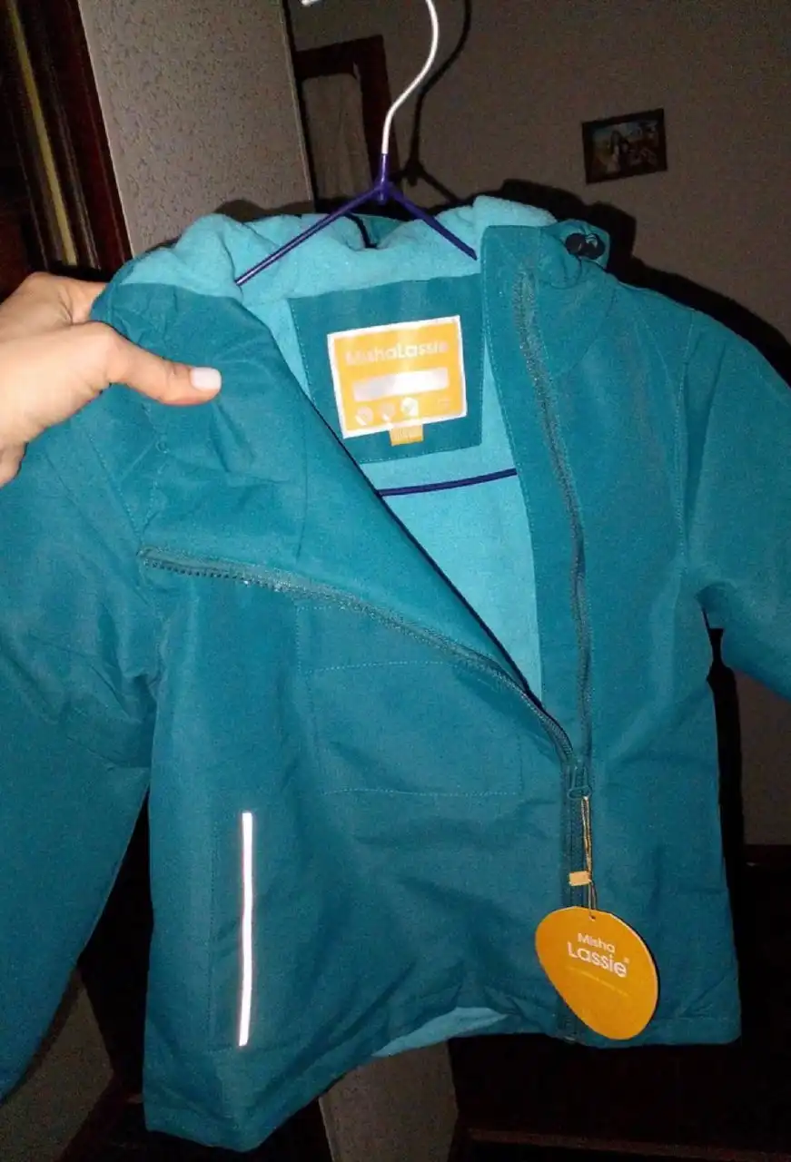 Новые куртки и комбинезоны Lassie по низкой цене