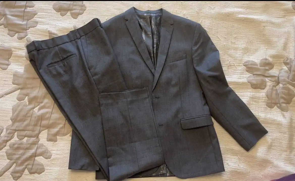 Мужской костюм Stenser серый размер 48