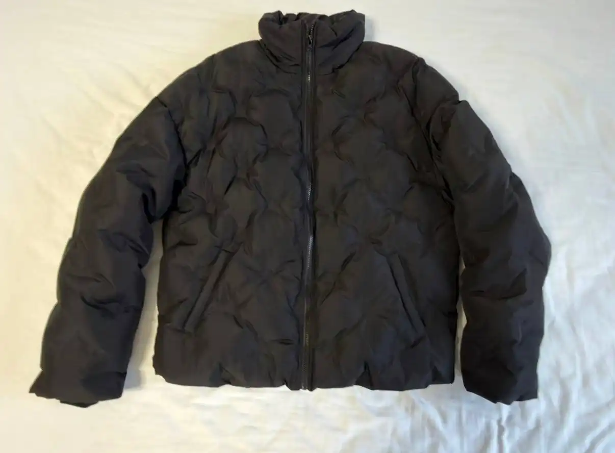 Продам женскую зимнюю куртку Collusion размер XS