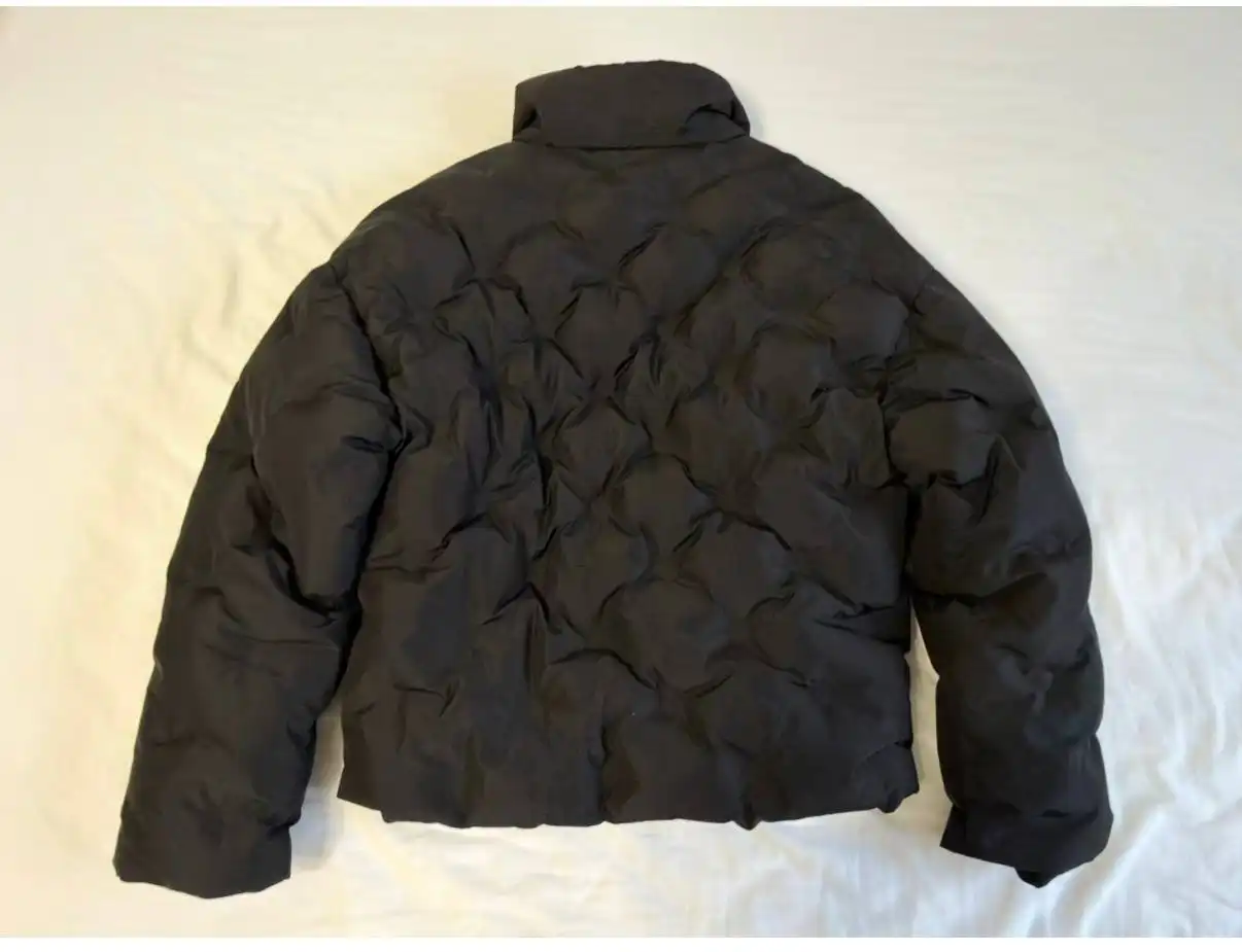 Продам женскую зимнюю куртку Collusion размер XS