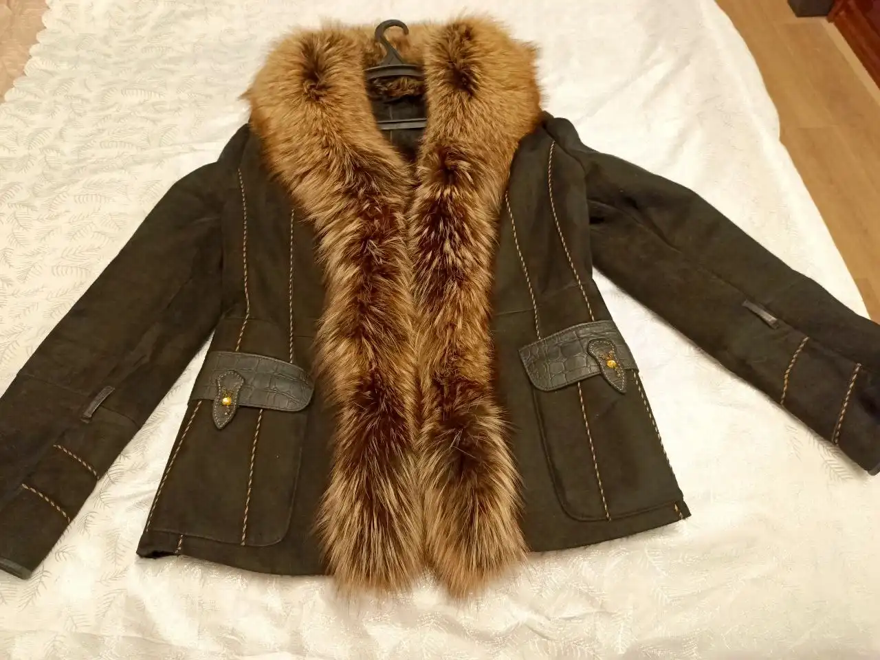 Продам дубленку шоколадного цвета размер 48