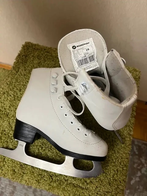 Фигурные кожаные коньки - частное объявление в Красногорск