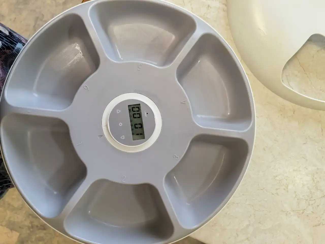 Автокормушка для животных