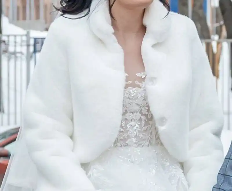 Полушубка иск мех и туфли