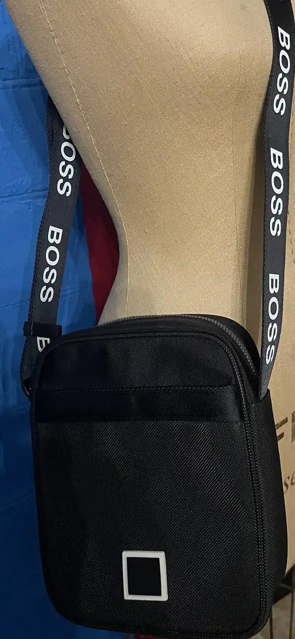 Мужская сумка Hugo Boss оригинал новая с этикетками
