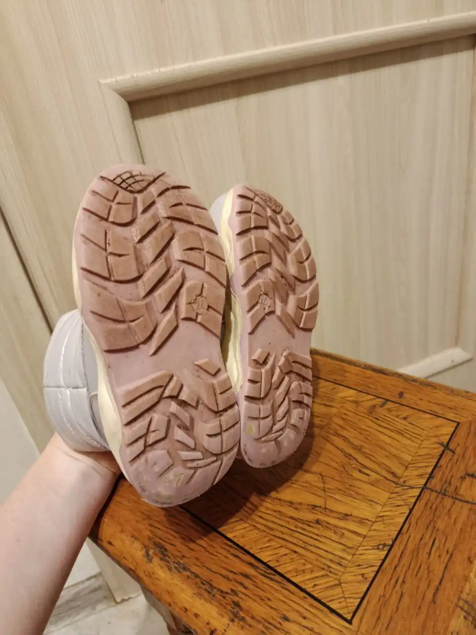 Зимние сапожки для девочки 26 размер