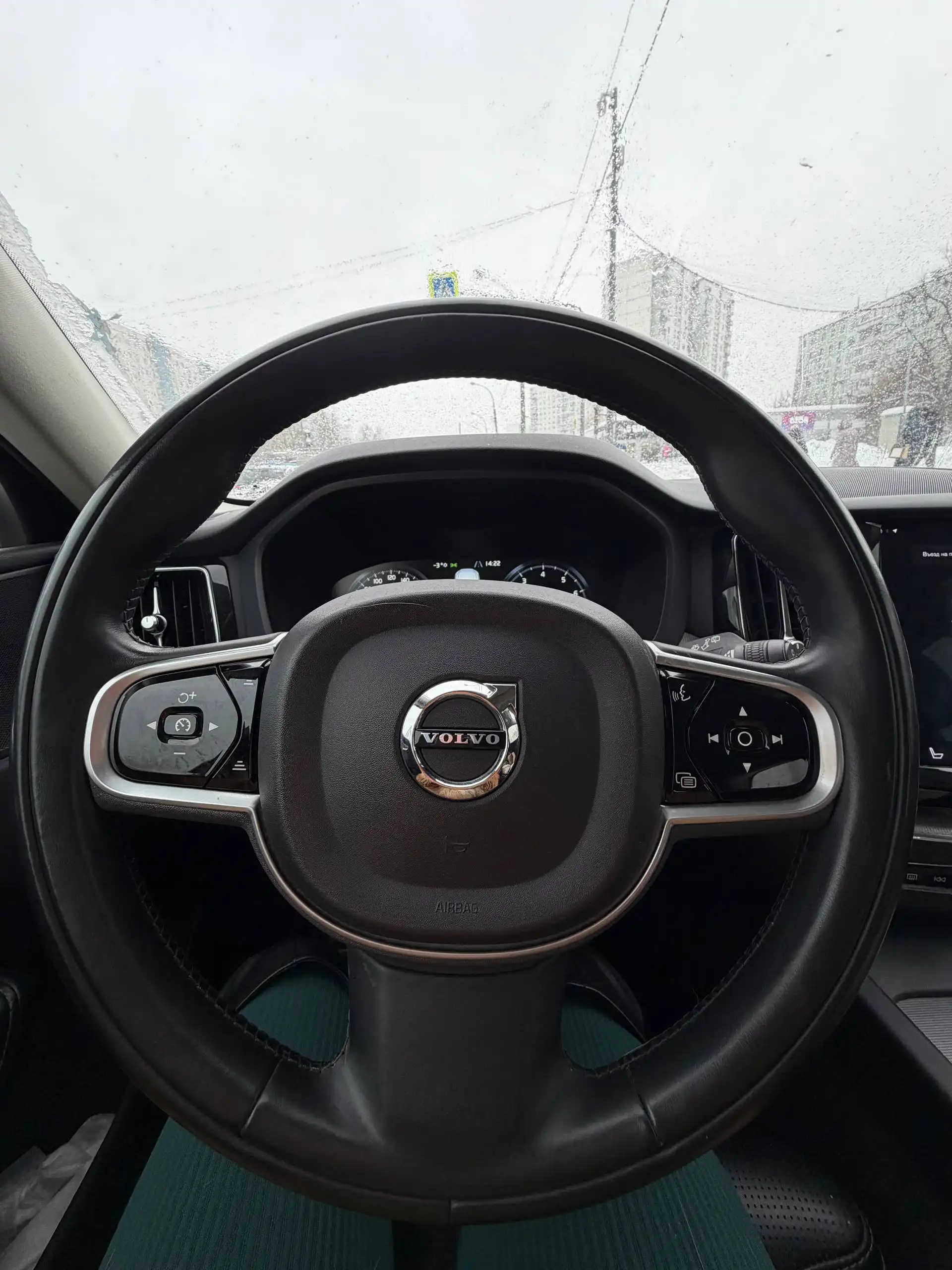 Volvo XC60 2018 года - Легковые автомобили (Авто) в Красногорск