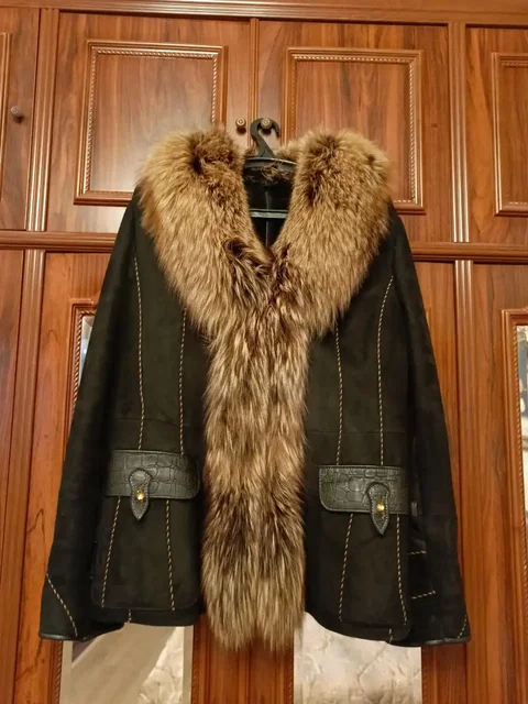 Продам практически новую дубленку - Верхняя одежда в Красногорск