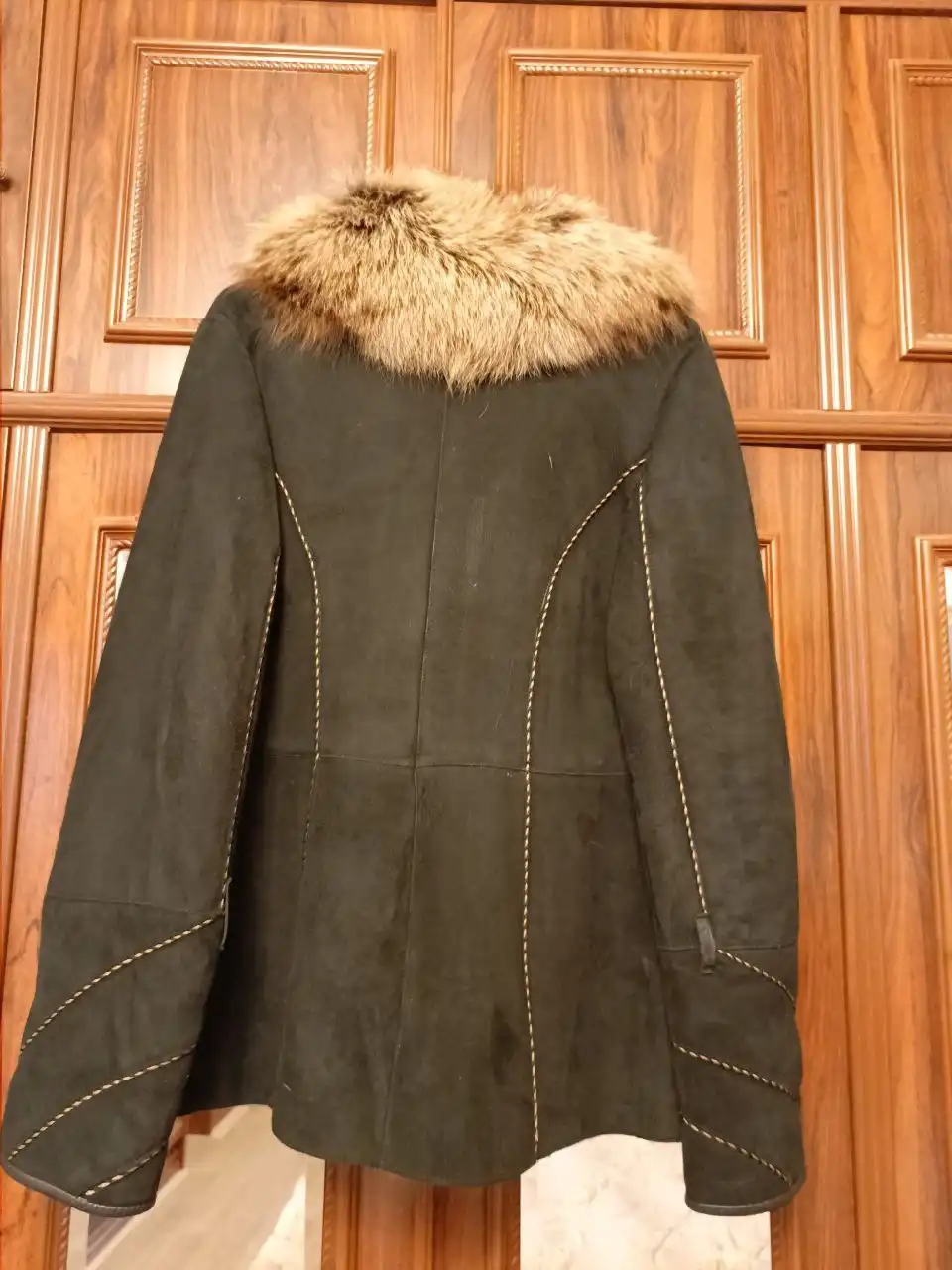 Продам практически новую дубленку - Верхняя одежда (Одежда) в Красногорск