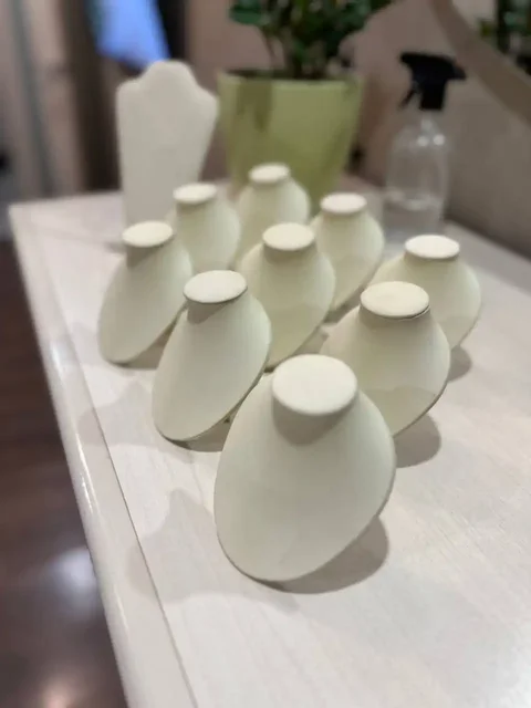 Подставка и манекен для бижутерии из кожзама - Велосипеды в Москва