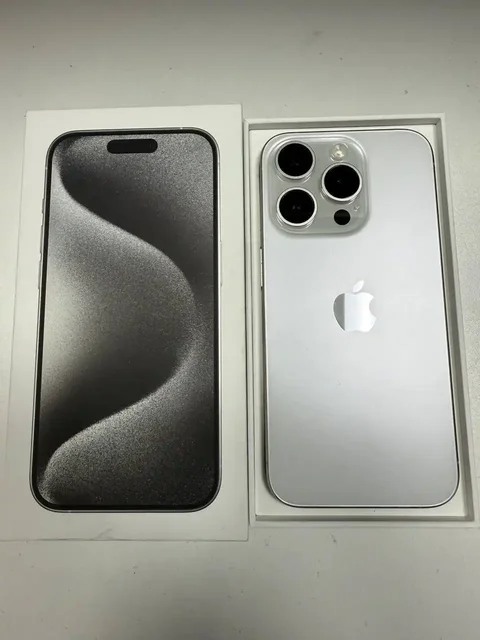 Продам iPhone 15 Pro 256gb Natural б/у - Смарт-часы в Красногорск