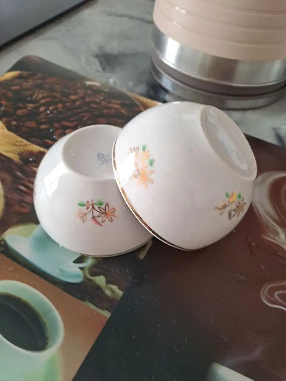 Продажа хрустальной конфетницы, стеклянной менажницы, керамического графина и фарфоровых стаканов - Посуда (Для дома и дачи) в Красногорск