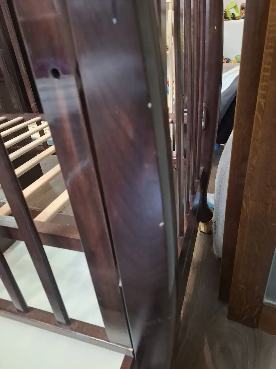 Продам кровать из массива с матрасом - Мебель (Для дома и дачи) в Красногорск