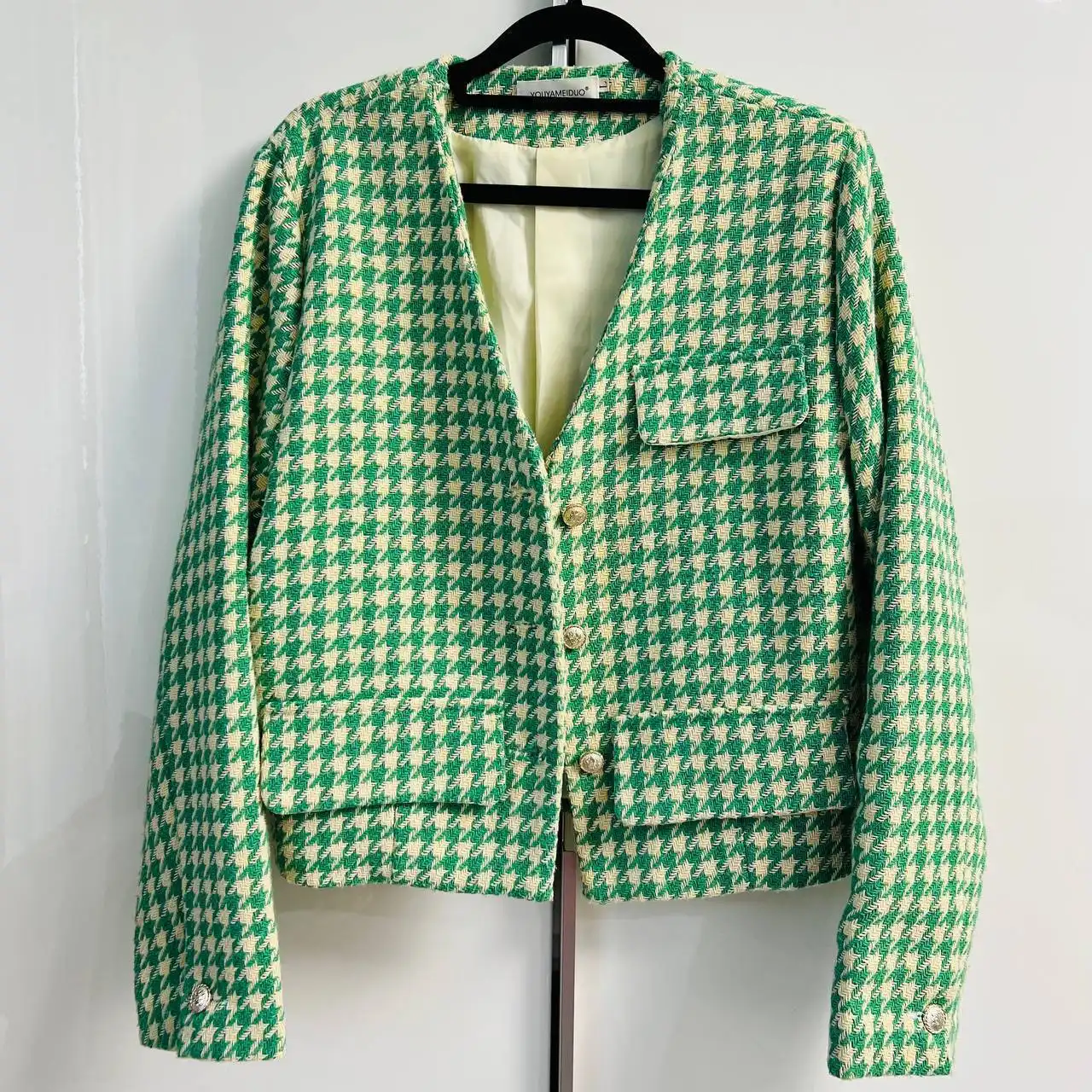 Укороченный пиджак прямого кроя размер L - Одежда в Красногорск