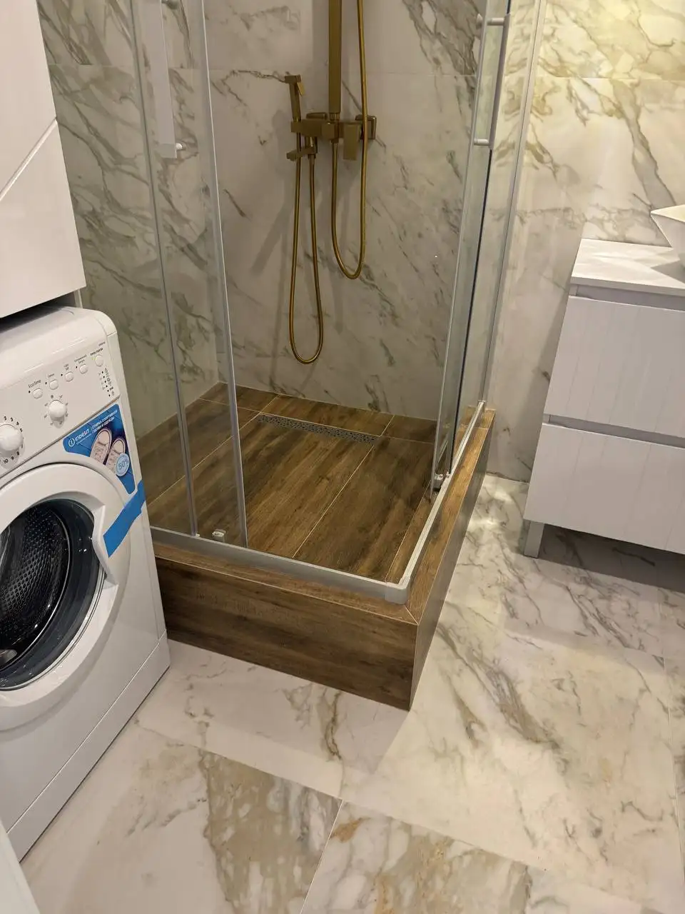 Ремонтные работы бригадой из Красногорска - Ремонт квартир (Услуги) в Красногорск