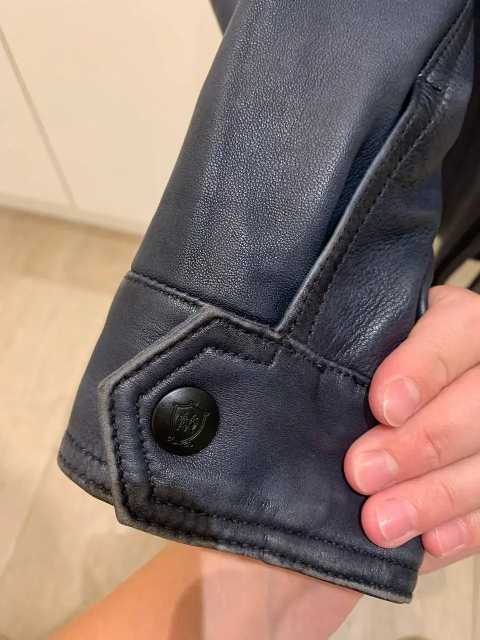 Кожанка размер 44-46 - Верхняя одежда (Одежда) в Красногорск