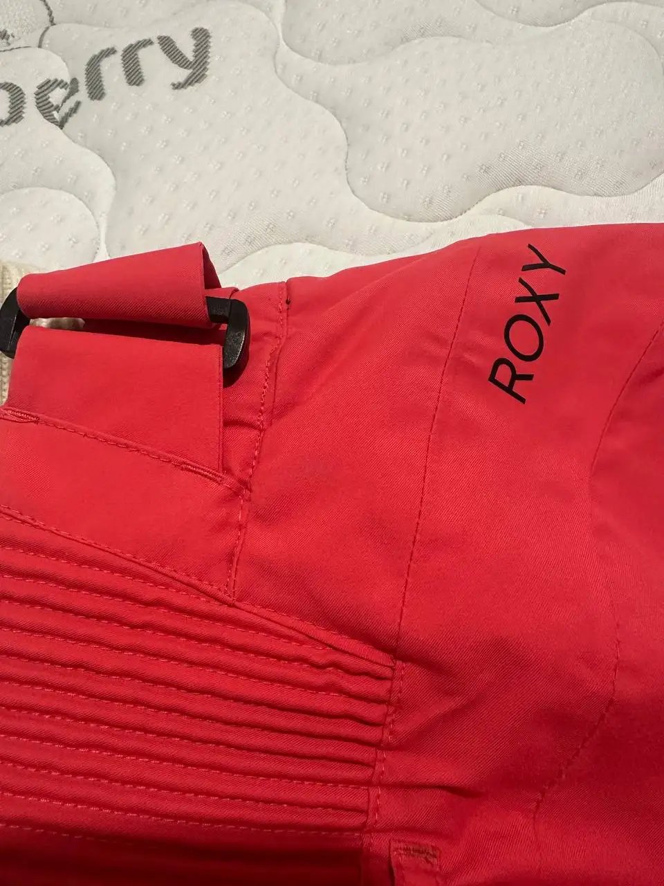 Зимний костюм сноубордический Roxy размер XS - Спортивная одежда (Одежда) в Красногорск