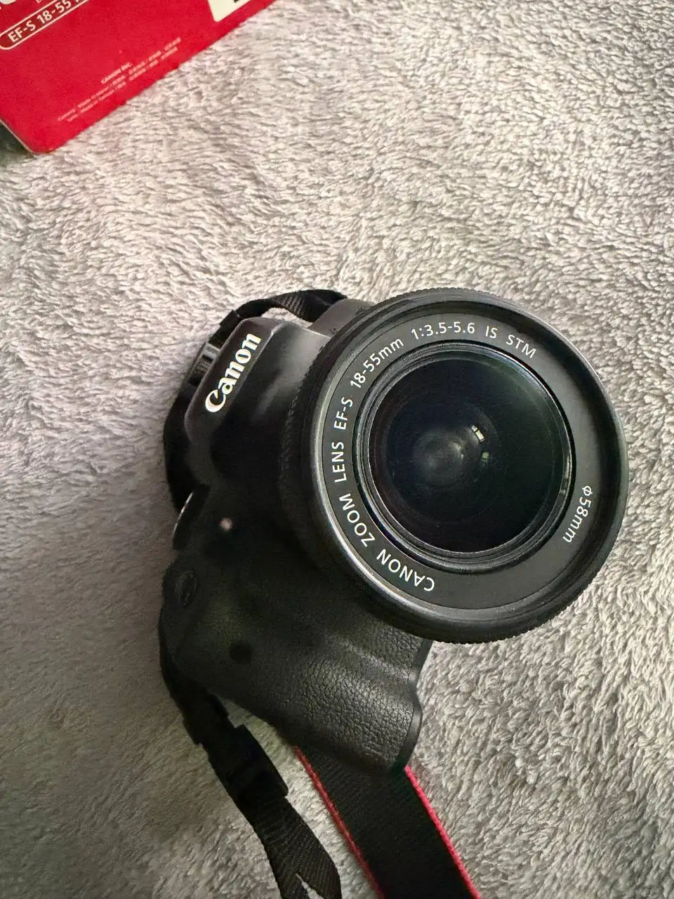 Зеркальный фотоаппарат CANON EOS 750D с объективом 18-55 mm - Фототехника (Электроника) в Красногорск